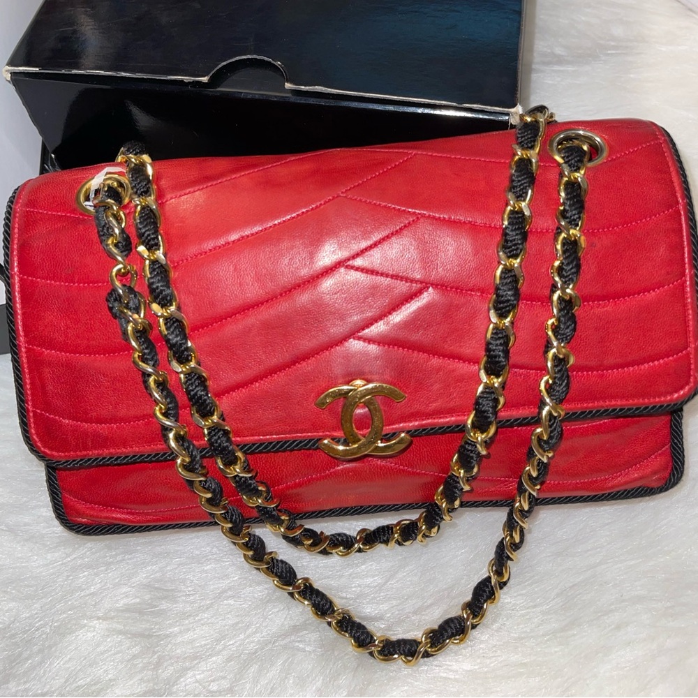 Rare Chanel true collector from 1970-80 come with storage  Chanelboxes /dust bag
